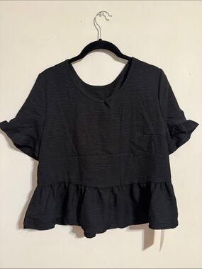 Black Ruffle-Hem Short Sleeve Top - Women